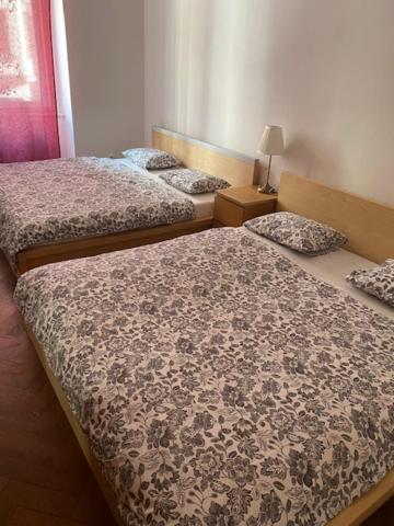 Large 3 Bedroom Family Apartment Close To The River Prag Eksteriør billede